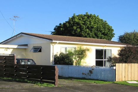 Photo of property in 49a Doment Crescent, Orewa, 0931