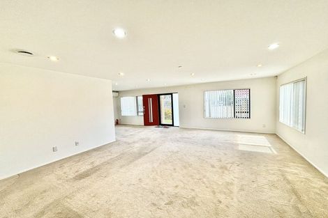 Photo of property in 51 James Laurie Street, Henderson, Auckland, 0612