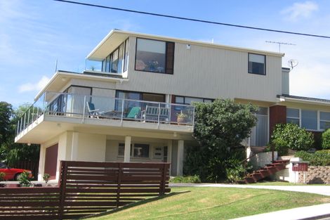 Photo of property in 56 Churchill Road, Murrays Bay, Auckland, 0630