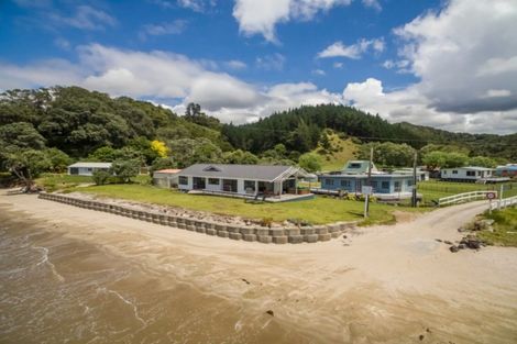 Photo of property in 1 Taiwa Road, Oakura, Hikurangi, 0184