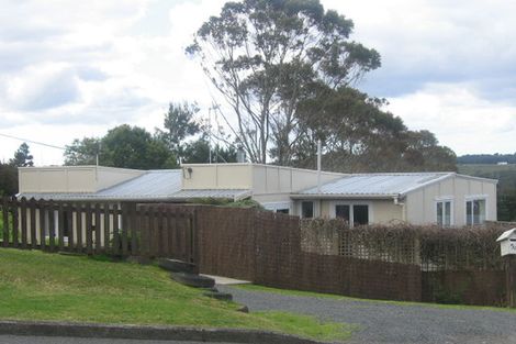 Photo of property in 54 View Road, Hikurangi, 0114