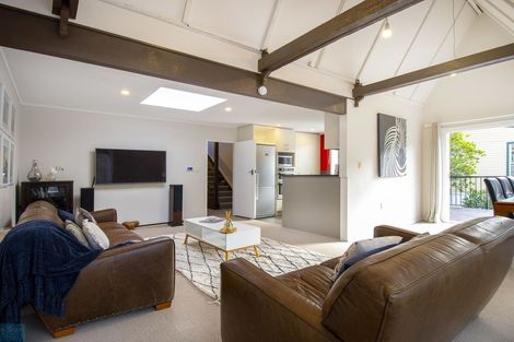 Photo of property in 21 Solander Place, Whitby, Porirua, 5024