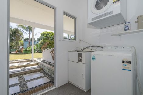 Photo of property in 656 Matarangi Drive, Matarangi, Whitianga, 3592