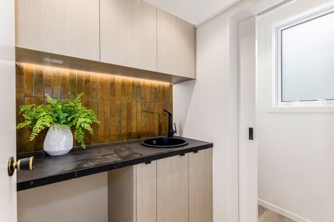 Photo of property in 5/29 Main Road, Tawa, Wellington, 5028