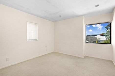 Photo of property in 1/256 Saint Heliers Bay Road, Saint Heliers, Auckland, 1071