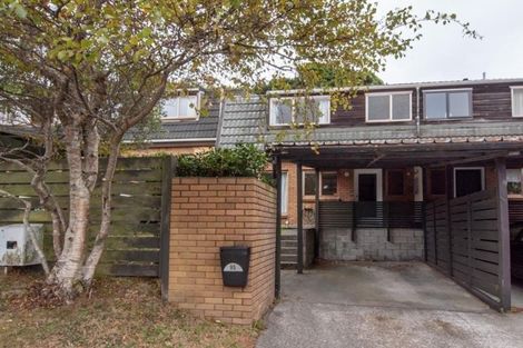 Photo of property in 95 Churton Drive, Churton Park, Wellington, 6037