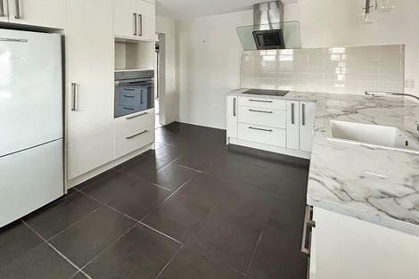 Photo of property in 37 Lyndhurst Street, Takaro, Palmerston North, 4412