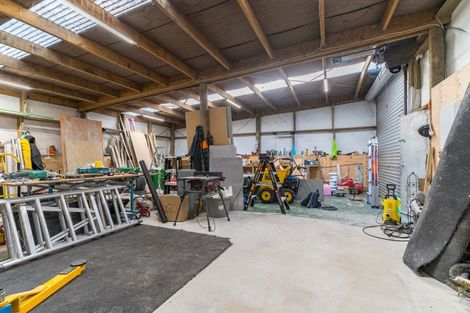 Photo of property in 38 Waldron Crescent, Green Island, Dunedin, 9018