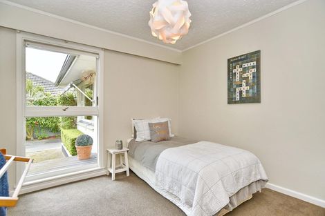 Photo of property in 70 Grahams Road, Burnside, Christchurch, 8041