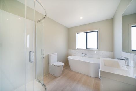 Photo of property in 5 Swinton Place, Churton Park, 6037