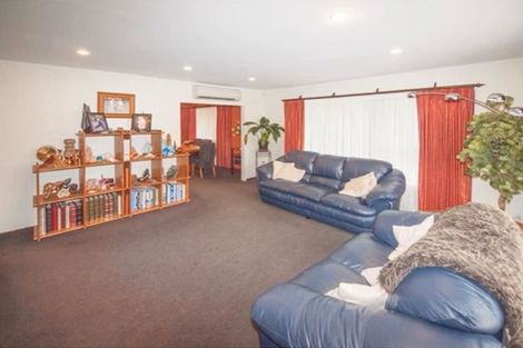 Photo of property in 15 Halswater Drive, Churton Park, Wellington, 6037
