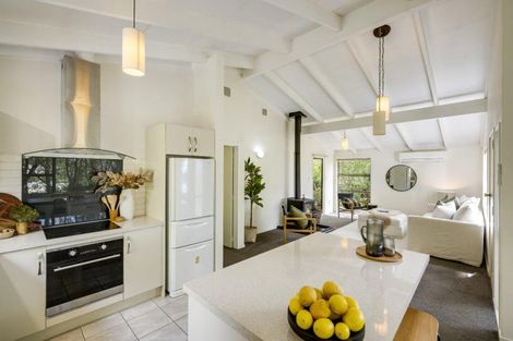 Photo of property in 34 James Cook Street, Havelock North, 4130