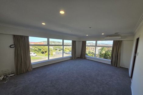 Photo of property in 94 Amapur Drive, Ngaio, Wellington, 6035