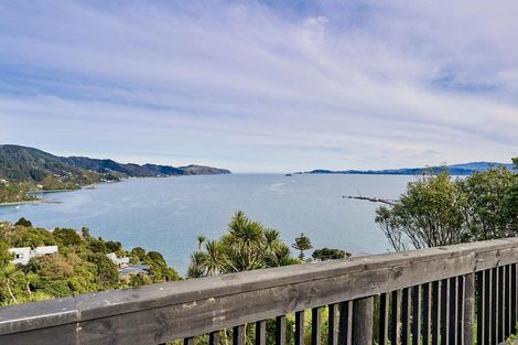 Photo of property in 8a Nikau Road, Point Howard, Lower Hutt, 5013