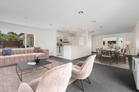 Photo of property in 9 Blue Heron Rise, Stanmore Bay, Whangaparaoa, 0932