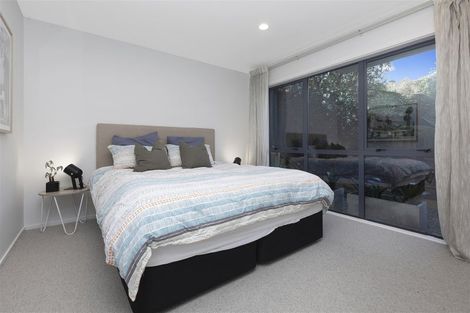 Photo of property in 26b Cornwall Road, Lyttelton, 8082