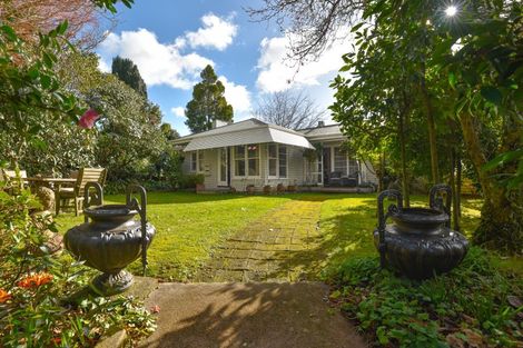 Photo of property in 18 Vista Place, Kawaha Point, Rotorua, 3010