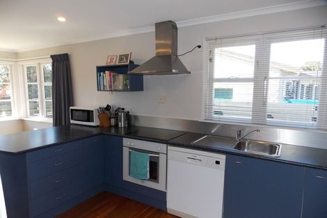 Photo of property in 60 College Street, Awapuni, Palmerston North, 4412
