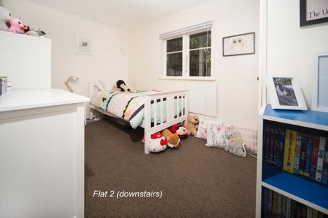 Photo of property in 180 Hinemoa Street, Birkenhead, Auckland, 0626
