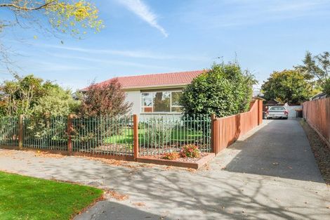 Photo of property in 201a Queenspark Drive, Parklands, Christchurch, 8083