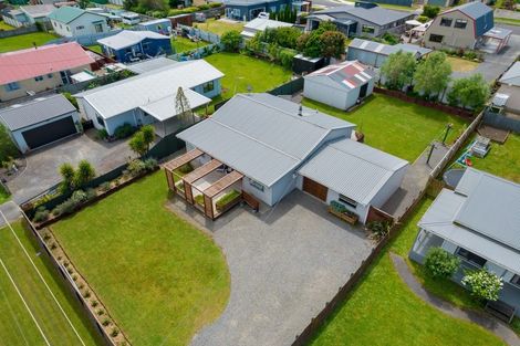 Photo of property in 99 Seabury Avenue, Foxton Beach, Foxton, 4815