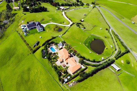 Photo of property in 2217b South Head Road, South Head, Helensville, 0874