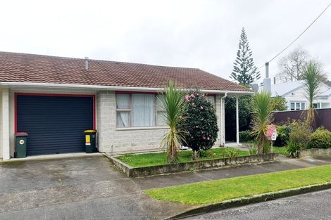 Photo of property in 2a Anzac Road, Otaki, 5512