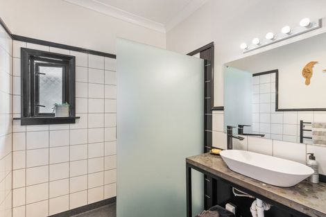 Photo of property in 82 Tikorangi Road, Tikorangi, Waitara, 4383