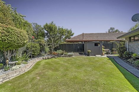 Photo of property in 31 Karnak Crescent, Russley, Christchurch, 8042