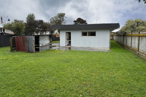 Photo of property in 19 Perrin Place, Kelvin Grove, Palmerston North, 4414