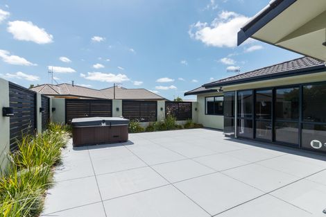 Photo of property in 127 Schnell Drive, Kelvin Grove, Palmerston North, 4414