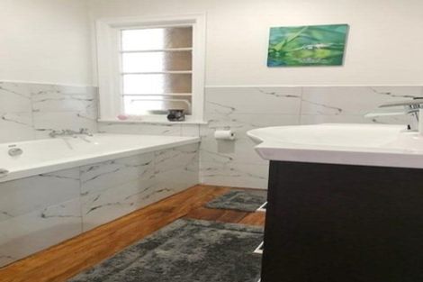 Photo of property in 15 Collins Street, Hawera, 4610