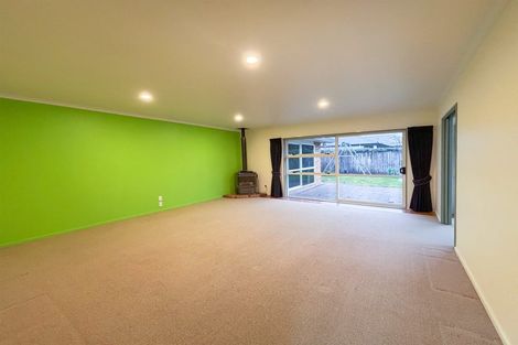 Photo of property in 15 Roderick Place, Rototuna, Hamilton, 3210