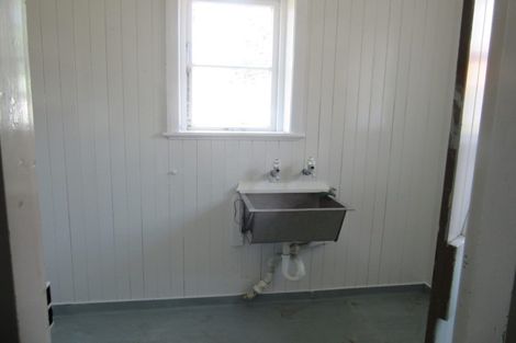 Photo of property in 13 Massey Avenue, Greenlane, Auckland, 1061