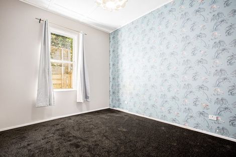 Photo of property in 15 Connaught Terrace, Brooklyn, Wellington, 6021