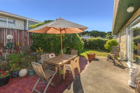 Photo of property in 9 Limerick Grove, Ascot Park, Porirua, 5024