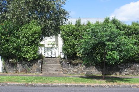 Photo of property in 8 Chatham Avenue, Mount Albert, Auckland, 1025