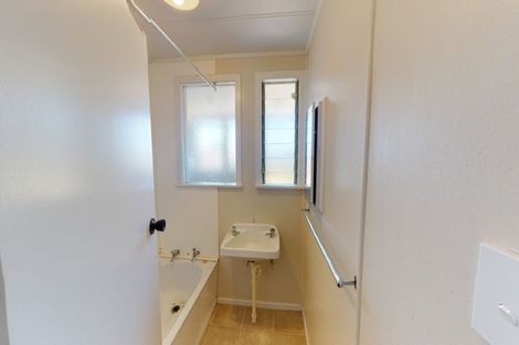 Photo of property in 60-62 Titoki Street, Castlecliff, Whanganui, 4501