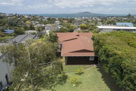 Photo of property in 57 Parr Terrace, Castor Bay, Auckland, 0620