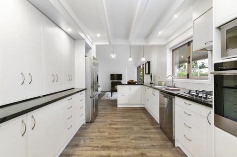 Photo of property in 37 Pah Street, Matua, Tauranga, 3110