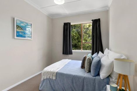 Photo of property in 16 Hudson Street, Island Bay, Wellington, 6023