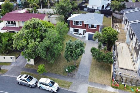 Photo of property in 28 Marriott Road, Pakuranga, Auckland, 2010