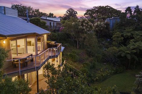 Photo of property in 15 Shortland Street, Lower Vogeltown, New Plymouth, 4310