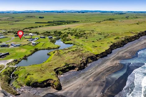 Photo of property in 3 Ironsands, Waverley, 4591