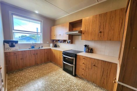 Photo of property in 69 Tamar Street, South Hill, Oamaru, 9400