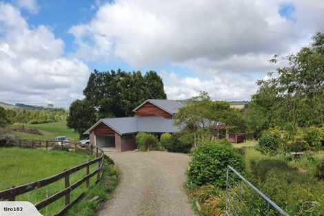 Photo of property in 61 Kanuka Road, Bombay, 2675