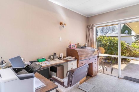 Photo of property in 70 Hillary Street, Winton, 9720