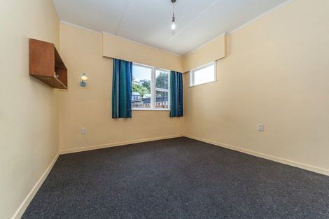 Photo of property in 53 Tauhinu Road, Miramar, Wellington, 6022