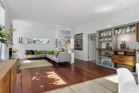 Photo of property in 28 Regina Street, Westmere, Auckland, 1022