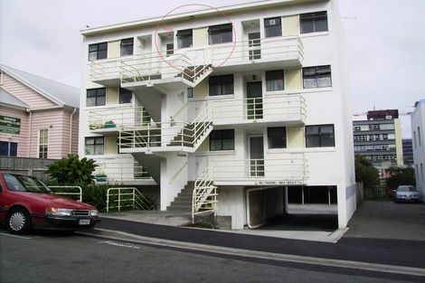 Photo of property in 2 Moncrieff Street, Mount Victoria, Wellington, 6011